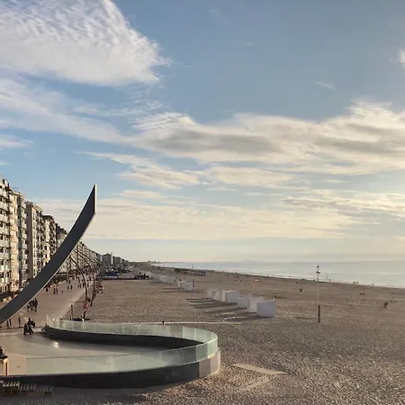 Ribella West 2 Apartman *