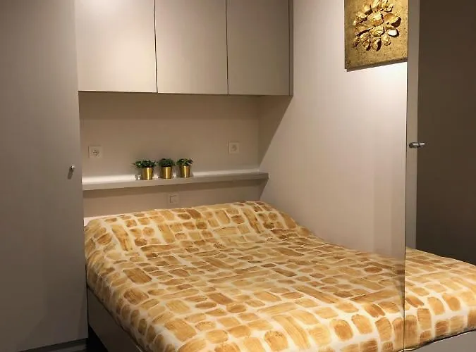 Ribella West 2 شقة